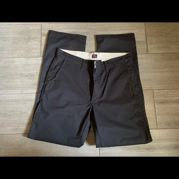 Vans Other - Vans Independent man jeans 33
